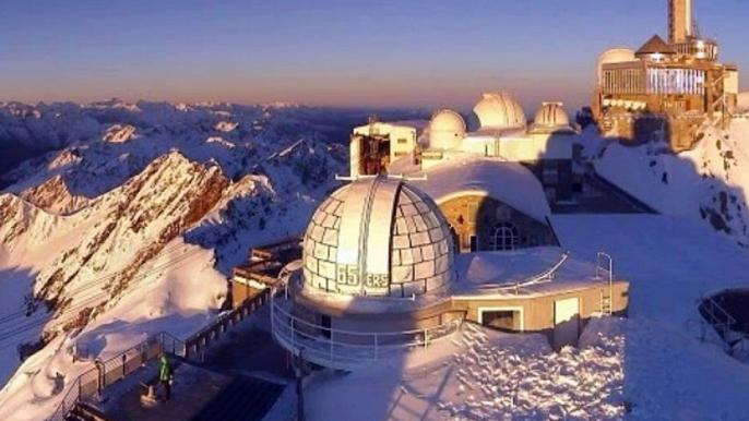 Lever du jour au coucher du soleil au Pic du Midi