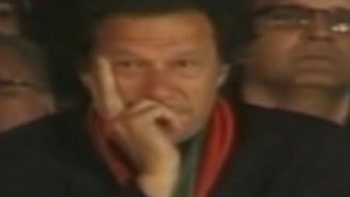 Imran Khan cldnt control his tears as Faisal Javed Khan says his last words at Azadi Dharna for Martyrs of Peshawar