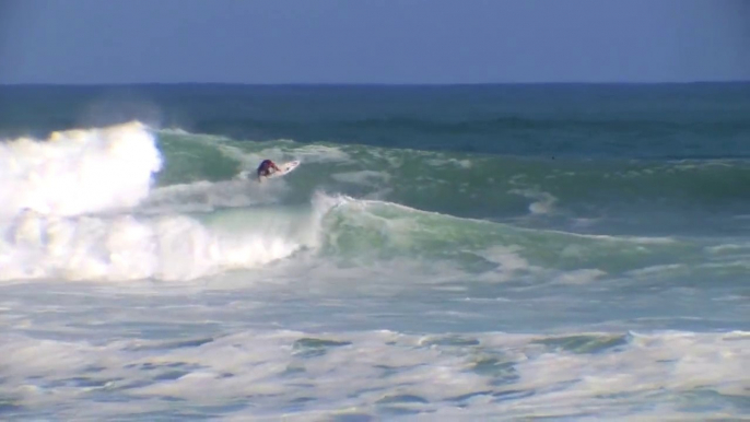 New Zealand - Surfing Raglan