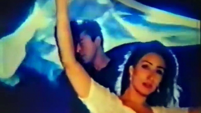 Main Hoo Chand  Aur Too Hai Chand Raat - Dil To Pagal Hai 1999