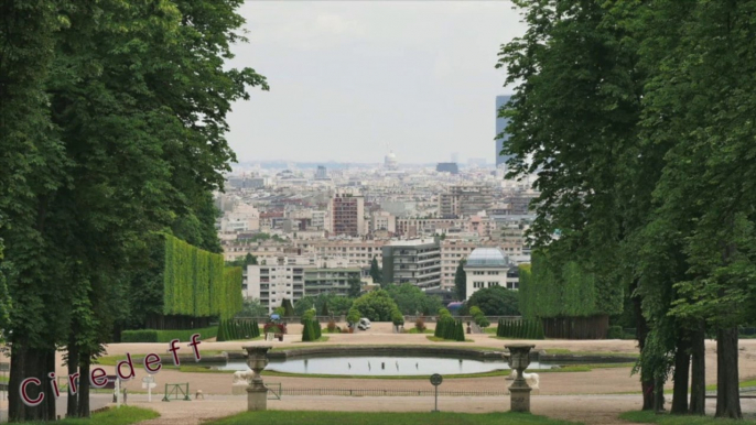 1/2 Tourisme en France Visitez Paris Le domaine de Saint Cloud Son panorama -- Tourism in France Visit Paris -- Tourismus in Frankreich Besuchen Sie Paris -- Turismo en Francia Visitar París -- Turismo in Francia Visitare Parigi