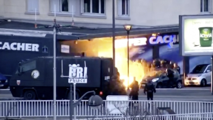 Images de l'assaut du RAID à l'Hyper Kacher (Vincennes)