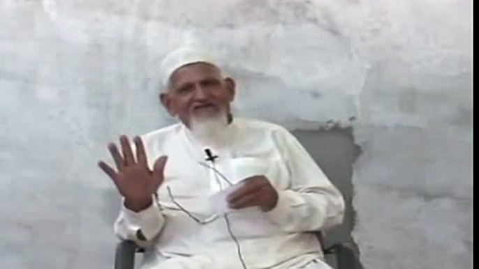 Halaqa Bana Ker Ooncha Zikr Kerna - Namaz Mein Ooncha Aameen Kehna - maulana ishaq urdu