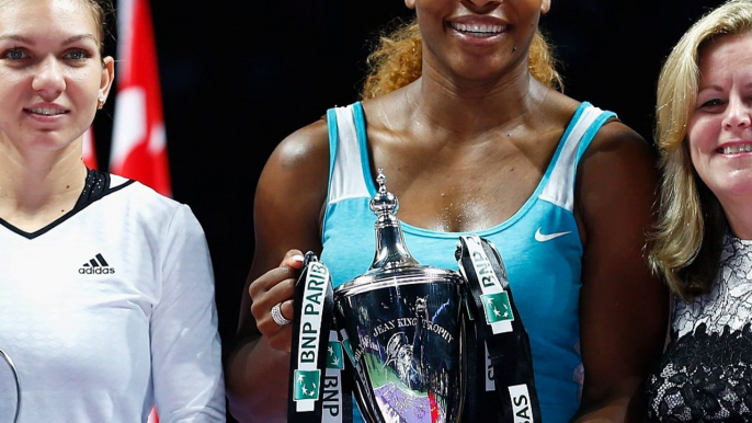 Williams and Sharapova set for Melbourne battle