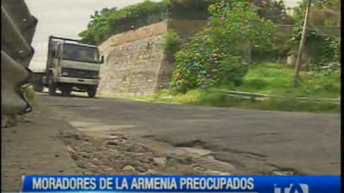 Moradores de La Armenia están preocupados por el hundimiento de puente vehicular