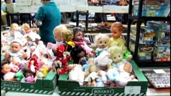 VIDEO. Tours : un grand salon dédié aux jouets, voitures, poupées...