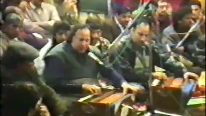 Main Talkhi e Hayat Se Ghabra Ke Pe Gaya (Live) | Nusrat Fateh Ali Khan