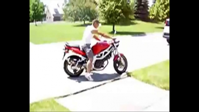 MOTORCYCLE ACCIDENTS MOTORCYCLE CRASH MiX Funny accident 2013 [18 ] Funny FAIL 2013 COMPILATION 2013