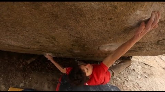 The Hardest Ever Boulder Problem Flash - EpicTV Climbing Daily