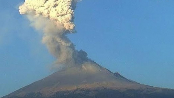 Popocatépetl Eruption Closes Puebla Airport