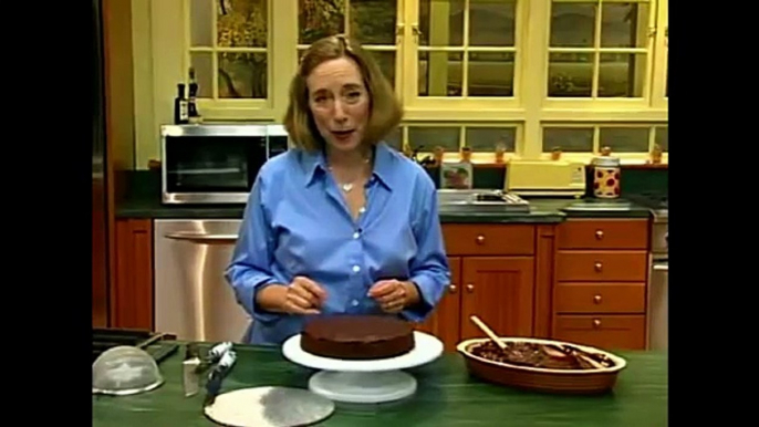 Baking Magic Tips 09  Techniques for Icing a Cake