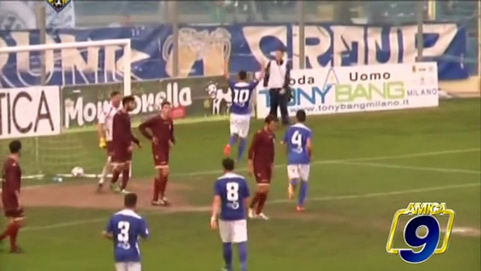 Riccardo Vola sotto La Curva | Clip dei Goal di Riccardo Lattanzio durante Goal su Goal del Martedì
