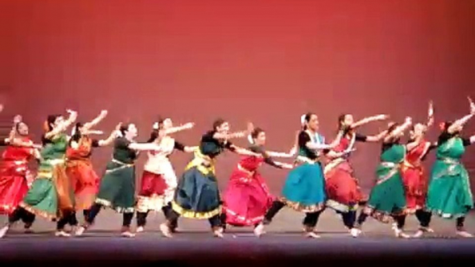 Best indian folk dance by girls on college function