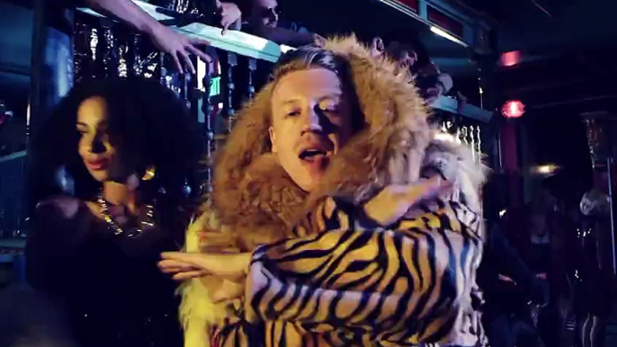 MACKLEMORE & RYAN LEWIS - THRIFT SHOP FEAT. WANZ (OFFICIAL VIDEO)