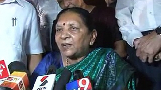 Gujarat CM Anandiben Patel talks on Metro Rail project in Ahmedabad