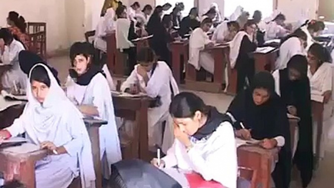 EXAM GIVEN BY A GIRL CHEATING IN A PAPER - INDIAN VIDEO -