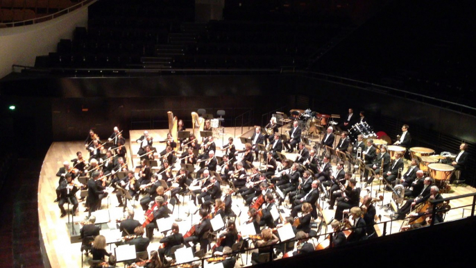 RADIO FRANCE en Grève ! OPRF 4/6 - Le Concert Interdit - L'Orchestre Philharmonique de Radio France à la Philharmonie de Paris - Ven 19 Mars 2015 (Balcon-2min30)