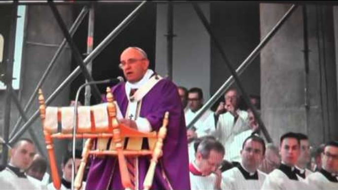 Napoli - La messa di Papa Francesco in piazza del Plebiscito (21.03.15)