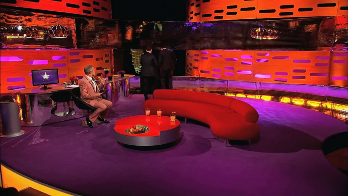 Michael Fassbender, Hugh Jackman & James McAvoy Dance to "Blurred Lines" - The Graham Norton Show