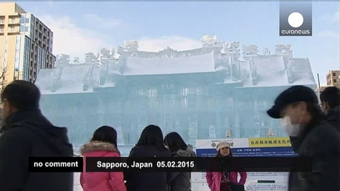 Star Wars sculptures capture audience at Hokkaido snow festival - no comment