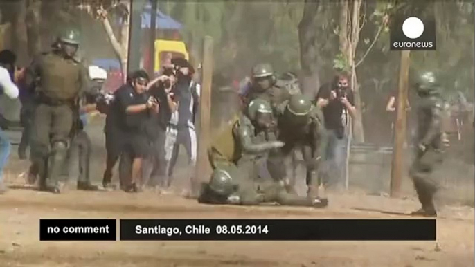 Chilean students clash with police in education reform protests - no comment