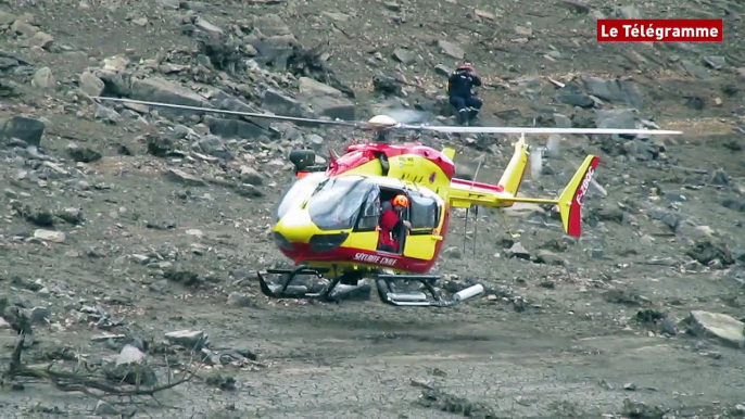 Lac de Guerlédan. Une promeneuse hélitreuillée à la suite d'une chute