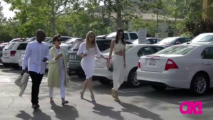THE KARDASHIANS FAMILY WORE MATCHING EASTER OUTFITS