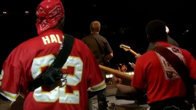 "Sweet Home Chicago" (Buddy Guy, Eric Clapton, Johnny Winter, Robert Cray, Hubert Sumlin...)