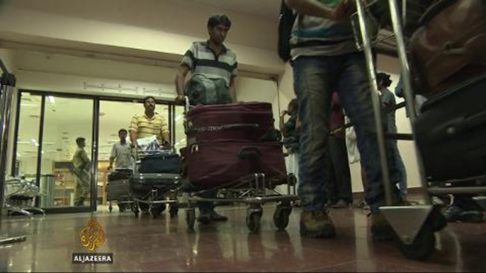 Thousands of Indians return home from Yemen