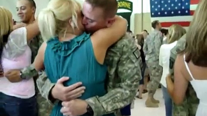 Fresh Off the Plane After a One-Year Deployment, a Soldier Proposes to His Girlfriend