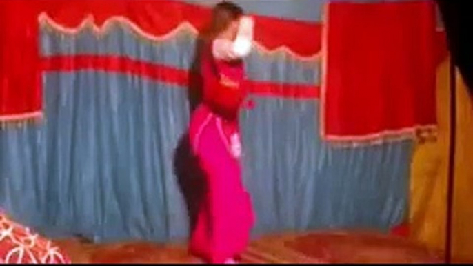 Pakistani Wedding Girl Dance On Jinne Mera Dil Lutiya