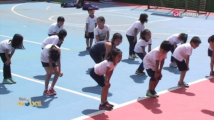 A Korean school in Brazil that teaches Korean language and culture is on the verge of being closed down 문을 닫을 위기에 놓인 브라질 한국학교