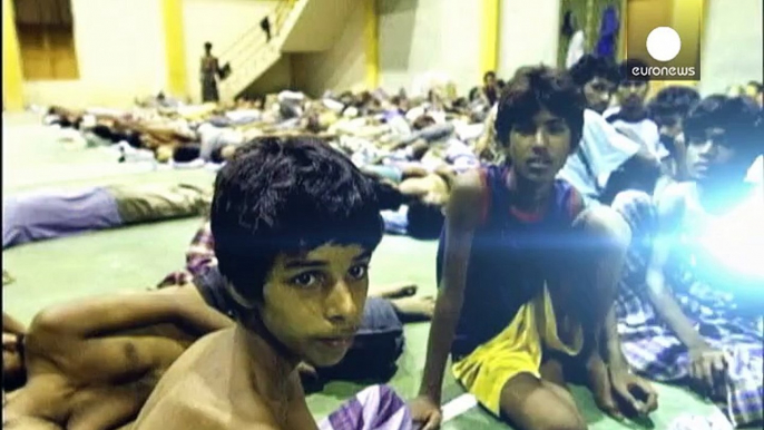 انقاذ سفينة مهاجرين على متنها 400 مهاجر قبالة اندونيسيا