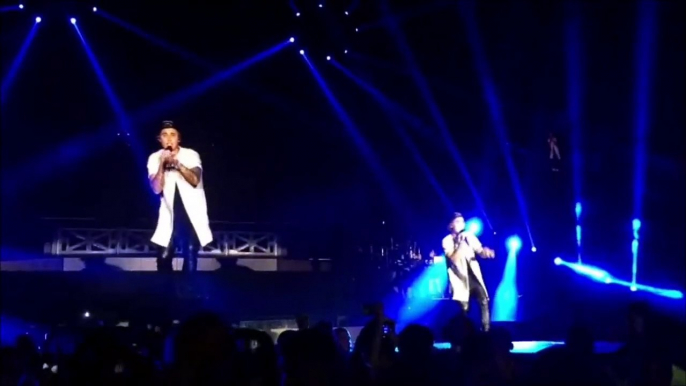 Justin Bieber performing "Where Are Ü Now" at Ariana Grande's Honeymoon Tour - LA, April 8, 2015