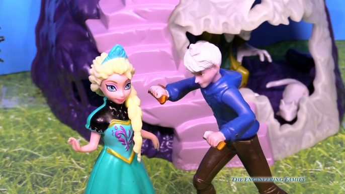 FROZEN Disney Elsa & Jack Frost & Spooky Haunted Werewolf A Spooky Frozen Video parody