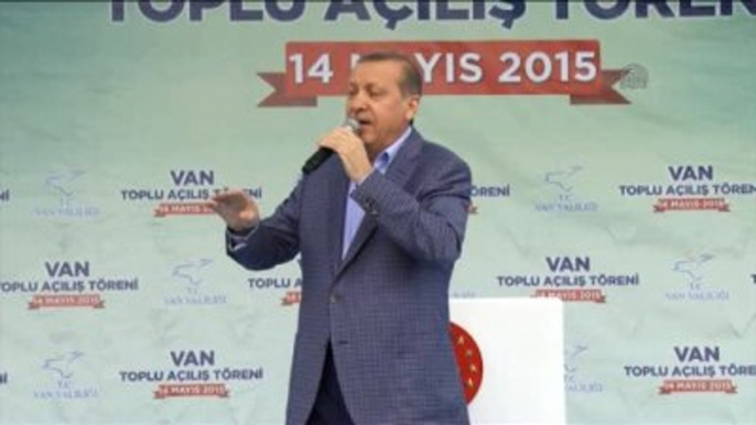 Erdoğan: "Deaş Terör Örgütü de Türkiye'yi Suçluyor, Bölücü Örgüt de Türkiye'yi Suçluyor, Demek Ki...