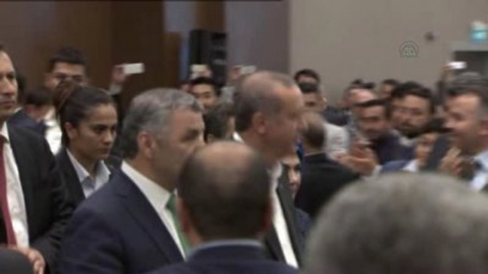 Erdoğan: "Korkaklar, Zafer Abidesi Dikemezler"