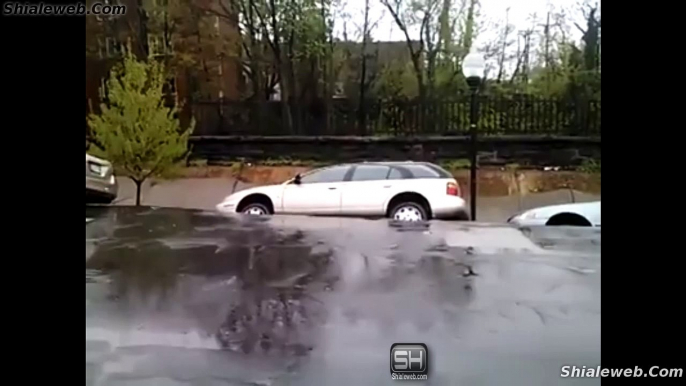 UNA CARRETERA SE TRAGA UNOS AUTOS MIENTRAS UNA TORMENTA IMPACTA EN LA CIUDAD Y SUSTO DE UN JOVEN CUANDO SU HERMANA COMIENZA A CANTAR MAYO 2015