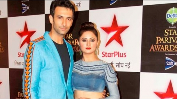 Rashami Desai With Husband Nandish Sandhu | Star Parivaar Awards 2015