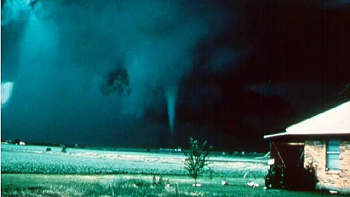 Amazing Tornado Pictures