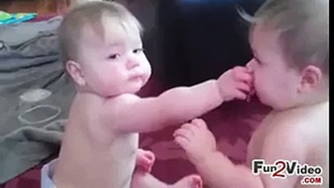 Cute Babies Funny Fight - Video Dailymotion -