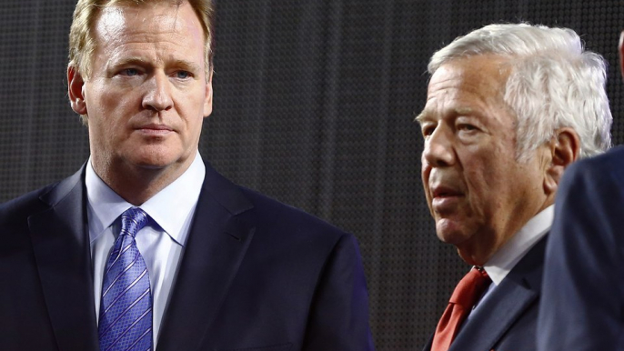 Patriots owner 'reluctantly' accepts Deflategate penalties
