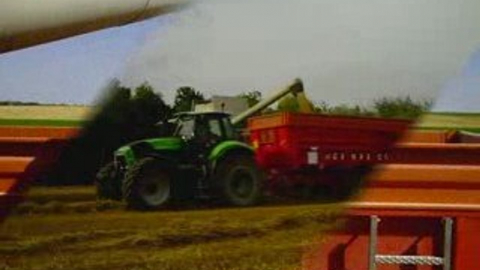 Moisson 2009 dans la Marne avec une CLAAS Lexion 480.