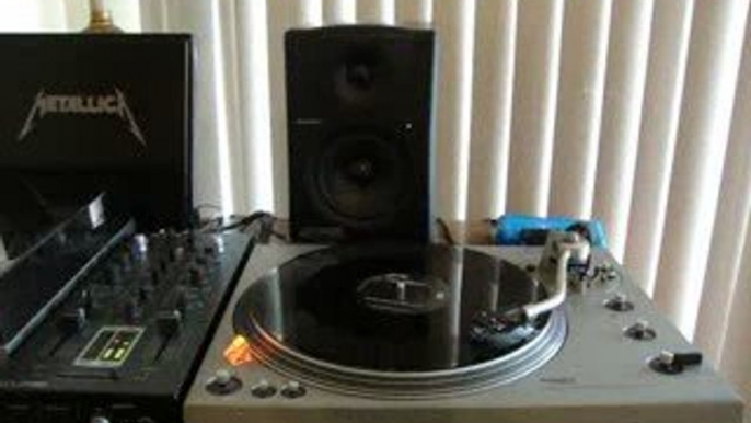 Technics SL-1300 playing "Nothing Else"