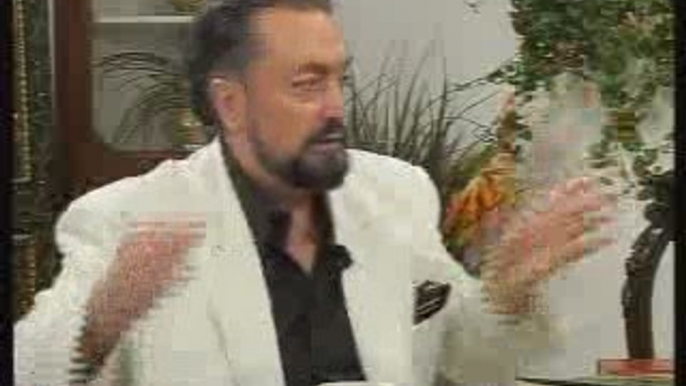 Adnan Oktar röportajı komunizm darwinizm