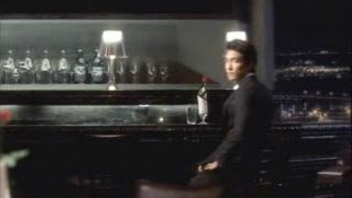 CYON Daniel Henney (Bar) CF