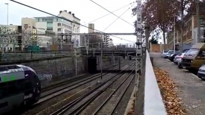 2 BB 27000 Fret+3  trains TGV+ 8 trains TER à Lyon le 28/11/09