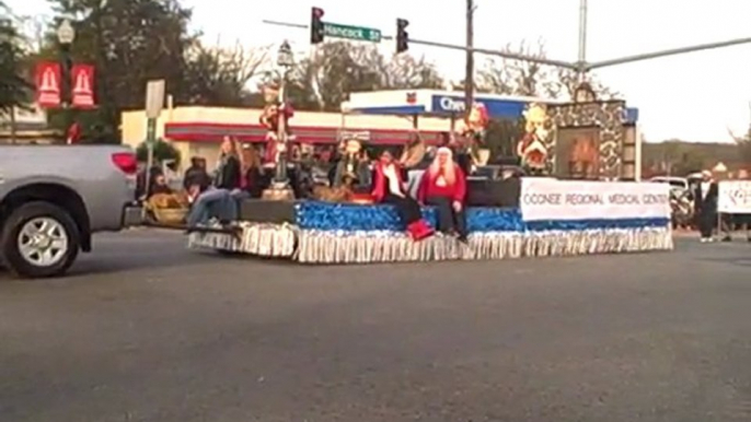 Louie Herron Toyota Christmas Parade Oconee Med