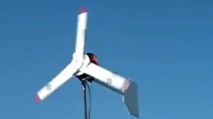 Build Wind Turbines -  How To Make A DIY Wind Generator