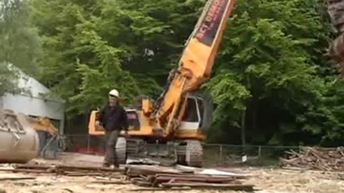 Travaux à la patinoire de Poissompré d'Épinal.